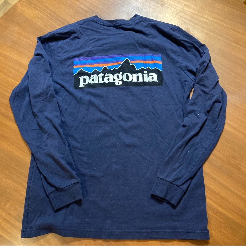 Men’s Patagonia Navy Blue Long Sleeve Shirt